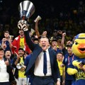 Hiljade navijača Fenerbahčea dočekalo nove prvake Evrope