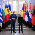 Gradimo Ukrajinu, dok Srbija propada: Kao kada sirotinja ode na svadbu da se pokaže