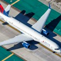 Agenti nakon sletanja upali u avion i uhapsili pilota, sumnjiče ga najodvratnija dela: "Bilo je zastrašujuće"