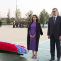 Vučić položio venac na Spomenik nezavisnosti u Taškentu