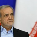Pezeškijan: Pregovori sa SAD nisu predaja