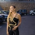 U stilu devedesetih: Anabela Atijas zasijala pred koncert na "Tašu" (foto)
