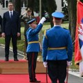 Vučić u Batajnici na prikazu vojnog naoružanja: Uvek se pripremamo za odbranu i ništa drugo