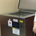Institut za neonatologiju dobio pasterizator za Banku humanog mleka od Japana
