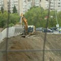 Dan nakon urušavanja potpornog zida na Voždovcu: Nasipa se temeljna jama