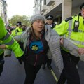 VIDEO: Greta Tunberg uhapšena na protestu u Londonu