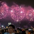 Nova godina stigla u Kinu, u Hongkongu vatrometa trajao 12 minuta