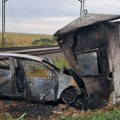Težak udes kod Golubinaca: Automobil sleteo sa puta i eksplodirao