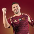Tadić u 36. Godini dobio novac kao nikad u karijeri: Ovoliko nije imao ni u Sautemptonu, Ajaksu i Feneru!