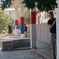 Policija intervenisala zbog kraćeg incidenta tokom oslikavanja zastava u Novom Sadu