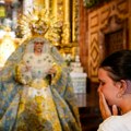 Skandalozna "plastična operacija" Device Marije: Protesti u Sevilji zbog restauracije čuvene statue iz 17. veka: Dobila novi…