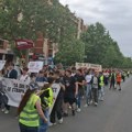 Protestna šetnja učenika, roditelja i nastavnika Jovine gimnazije u Novom Sadu