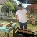 Ako ovo pojedete ujutru bićete siti ceo dan: Jovo iz Dragačeva otkriva kako se pravi čuveni hajdučki ćevap