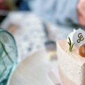 Zamislite mekoću, kremastu teksturu i aromu jeseni Jedan zalogaj ove kesten torte i više nikada nećete želeti druge slatkiše…