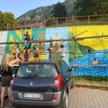 Studenti umetnosti muralom ulepšali Perućac