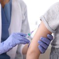 Najveće istraživanje o vakcinama protiv kovida dokazuje da je su rizici toliko mali da niko ne treba da izbegava vakcinaciju