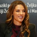 Najstarija ćerka Željka Mitrovića pokazala novog dečka, seda kosa, beba u naručju