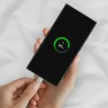 Samsung menja sistem zaštite baterije u One UI 8: Adaptive režim postaje deo Basic opcije