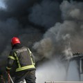 Zapalila se štala u selu Kruševa Glava kod Vranja: Čovek zadobio opekotine po rukama i licu dok je gasio vatru