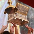 UŽIVO Liturgija i svečani ispraćaj Pojasa Presvete Bogorodice u manastir Vatoped /video, foto/