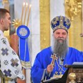 Патријарх Порфирије: Часни појас данас напушта Београд, али не и благослов који нам је донео /видео/