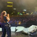 Milica Pavlović otvorila Roštiljijadu i "zapalila" Leskovac! Na trgu je dočekalo više od 25.000 ljudi