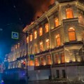 Стравичан пожар захватио чувену палату док је Путин држао трочасовни говор! Погледајте снимке буктиње