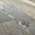 Novi vodovodni kvar oprao ulicu od nafte koja je iscurela