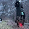 Bračni par s troje dece sleteo u kanjon Vrbasa: Nesreća kod Jajca