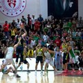 Drama za infarkt pred Crvenu zvezdu! Trojka uz zvuk sirene sačuvala Fenerbahče