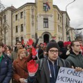 “Juče dijalog, danas bejzbol palice” – hitan protest kod Suda u Nišu i blokada kružnog toka kod „Delte“