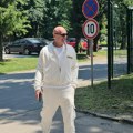 Alfalt gori od vrućine, a Mili zakopčan do grla: Kompozitor iznenadio stajlingom, pa progovorio o mogućem odlasku "Zvezda…
