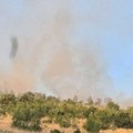 (Фото): Пожар на Леотару шири се ка насељима Горица и Виногради: "Дува јак северни ветар, тако да смо у великом проблему"