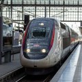 Krenuo na cigaret-pauzu - završio držeći se za spoljni deo voza koji je jurio 230 km/h