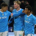 Konačno proradio Napoli: Šampion Italije pobedio Atalantu za prekid lošeg niza