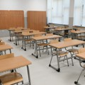 Učenici srednjih i osnovnih škola sutra se vraćaju u klupe nakon Sretenjskog raspusta