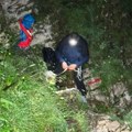 Drama na Durmitoru: Starija žena iz Kanade upala u provaliju, satima je izvlačili spasioci sa Žabljaka