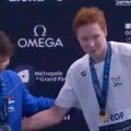 Barna osvojio medalju, pa se našao usred haosa na pobedničkom postolju! Ukrajinac pružio ruku Srbinu, a onda...