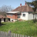 Za 28.000 evra dobija se kuća i čak 135 ari zemlje: Ovo imanje privlači pažnju kupaca