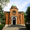 Besplatna tura kroz Novo groblje otkriva priče o piscima, ljubavi i poslednjem srpskom dvoboju