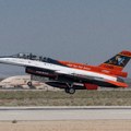 Probni let američkog aviona F-16 bez pilota, letelicom upravljala veštačka inteligencija