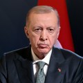 Erdogan: Turska spremna da bude domaćin mirovnih pregovora između Rusije i Ukrajine