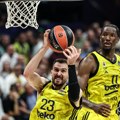 Slavi Istanbul! Fener je na krovu Evrope, Monako ostao bez "gasa"