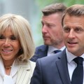 Emanuel i Brižit Makron u javnosti nakon čuvenog šamara Sve oči uprte u njih, evo kako su se ponašali (foto)