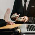 Izveštaj Evropske komisije: Svako drugo preduzeće u Srbiji ima problem s korupcijom