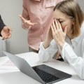 Grčki radnici na udaru šefova i kolega Drastično porastao broj pritužbi na zlostavljanje na radnom mestu