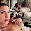 "Mačka je sa tigrom" Jovana Jeremić u svetlucavom bikiniju pozirala sa dečkom: "Sličan se sličnom raduje"