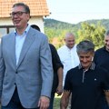 Вучић: Исплата помоћи грађанима до половине септембра