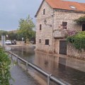 Dramatične scene na Jadranu, meteocunami naleteo u nekoliko minuta! More podivljalo na Hvaru, voda porasla za 1,5 metara…