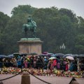 Desetine hiljada ljudi oplakuju kralja Haralda V u Oslu